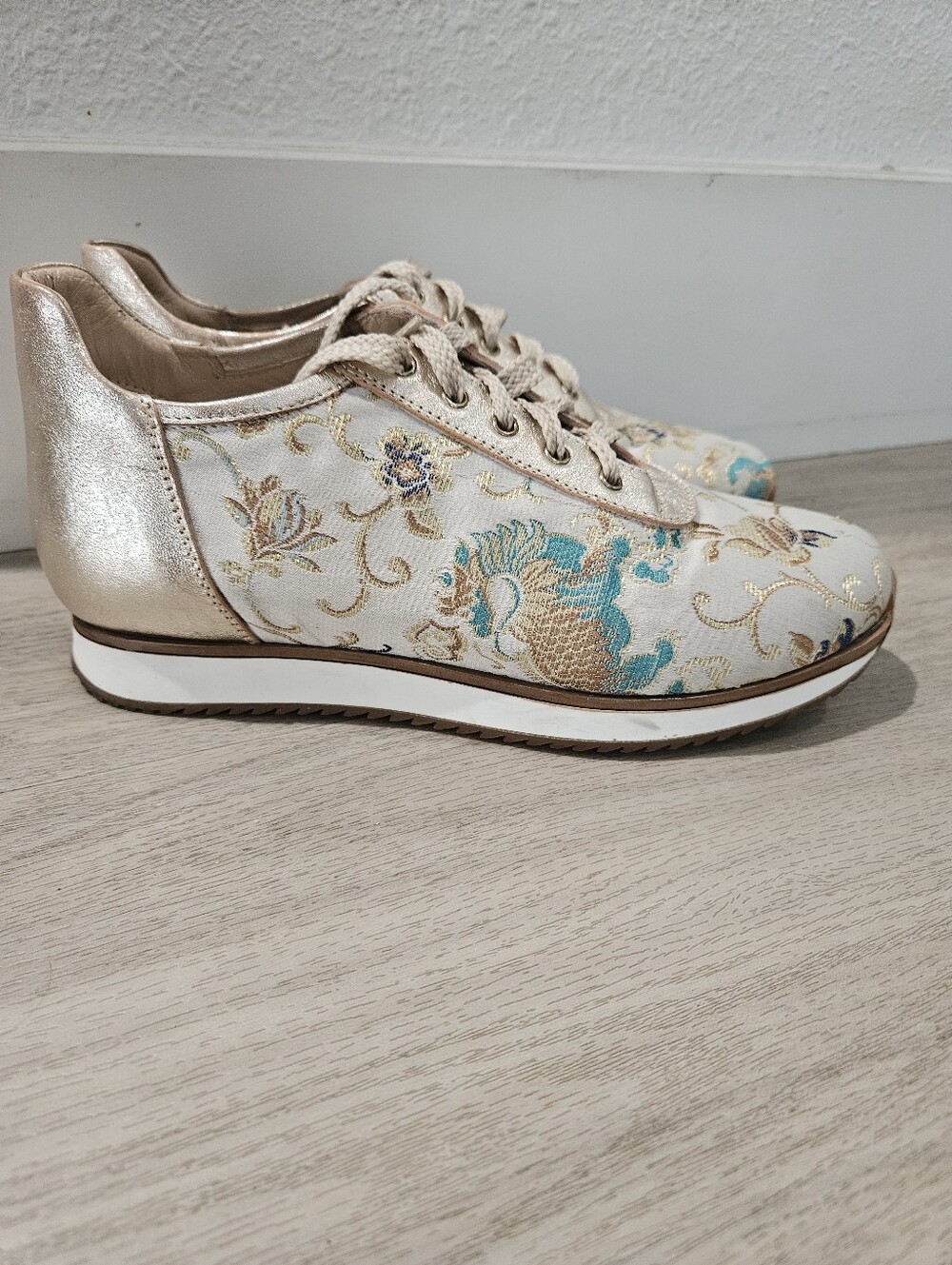 Bruglia Sport Metallic Gold Embroidered Sneakers EU38 US 7.5